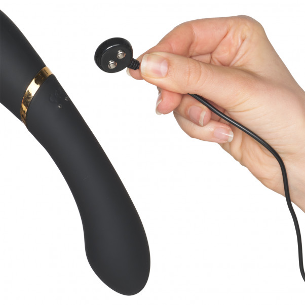 Cleopatra Wand Massager Produktbillede med hånd 51