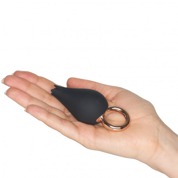 Belou Flutter Effect Finger Vibrator Produktbillede med hånd 50