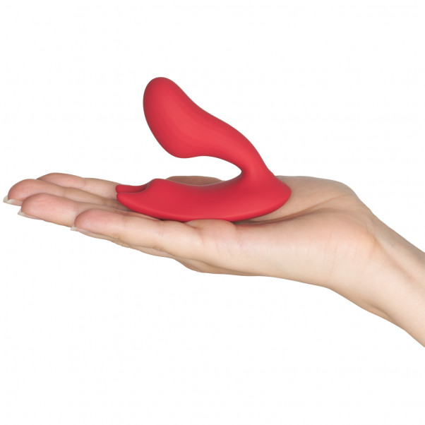 Magic Motion Umi App-Styret Dobbelt Vibrator Produktbillede med hånd 50