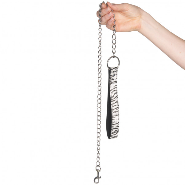 Baseks Zebra Kinky Bondage Sæt 6 stk Produktbillede med hånd 53