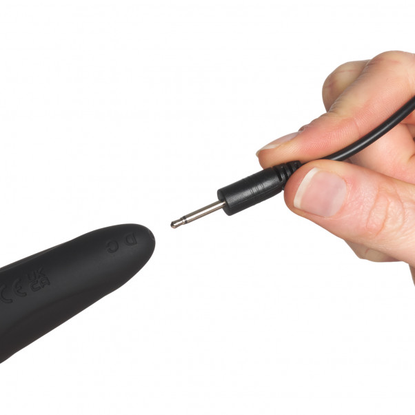 Fifty Shades of Grey Sensation Mini Wand Vibrator Produktbillede med hånd 51