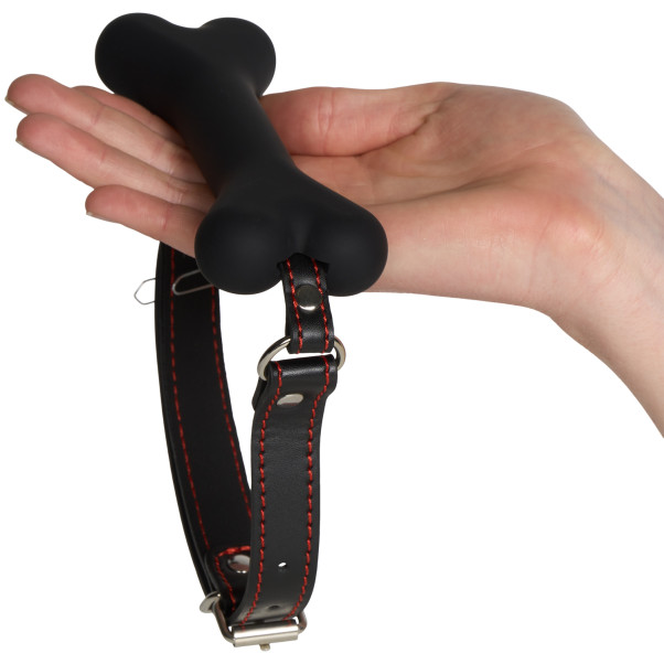 Master Series Hound Dog Bone Gag Produktbillede med hånd 50