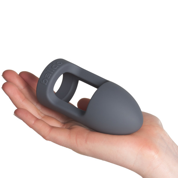 Balldo Starter Kit Testikel Dildo Sæt Produktbillede med hånd 50