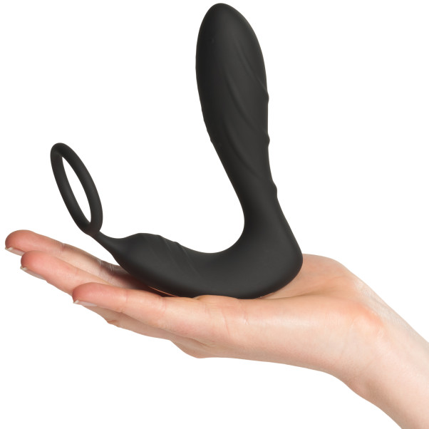 Ouch! Elektro og Vibrerende Butt Plug med Penisring Produktbillede med hånd 50