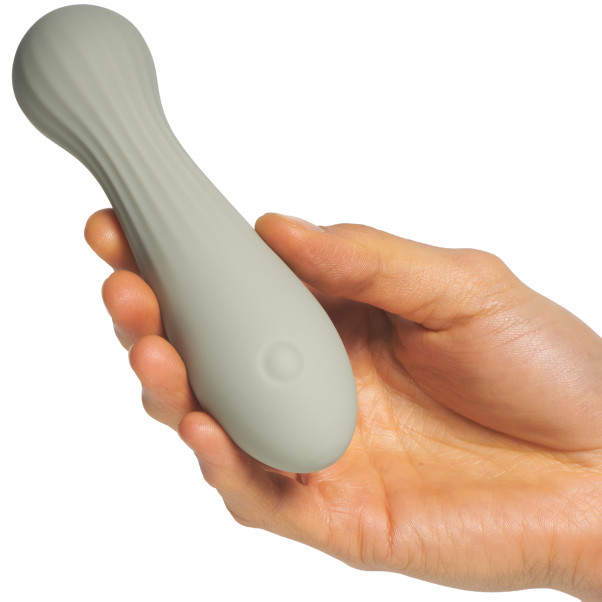 Amaysin Bliss Lille Opladelig Wand Vibrator Produktbillede med hånd 50