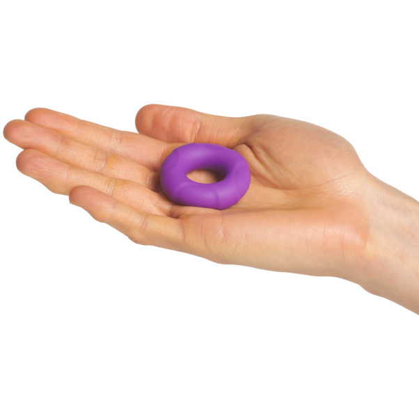 Tantus Buoy Small C-Ring Produktbillede med hånd 50