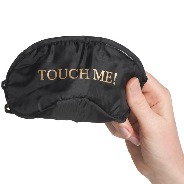 You2Toys Mood Satin Blindfold Produktbillede med hånd 50