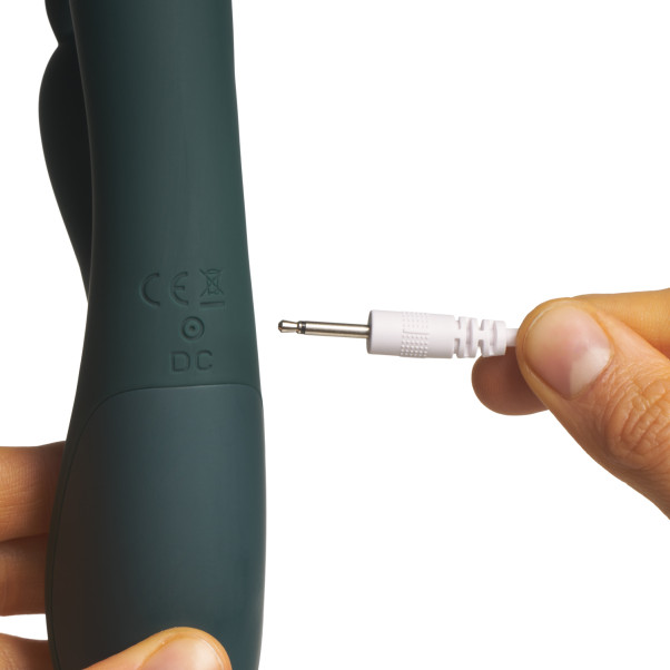 Amaysin Rillet Rabbit Vibrator Produktbillede med hånd 51
