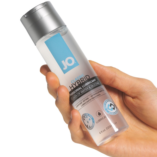 System JO Classic Hybrid Glidecreme 120ml Produktbillede med hånd 50