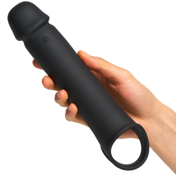 MR.MEMBR Power Vibrerende Penis Sleeve Produktbillede med hånd 50