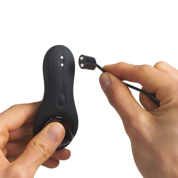 Dorcel Discreet Vibe + Produktbillede med hånd 52