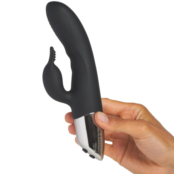 Sinful Intense Warming Rabbit Vibrator Produktbillede med hånd 51