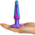 A-Play Groovy Berry Butt Plug 12,8 cm Produktbillede med hånd 50