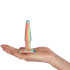 A-Play Groovy Sunrise Butt Plug 10,8 cm Produktbillede med hånd 50