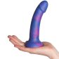 baseks Blue Galaxy Silikone Dildo 18 cm Produktbillede med hånd 50