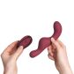 Rocks Off Ruby Glow Blush Fjernbetjent Vibrator Produktbillede med hånd 50