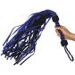 Strict Leather Blue Suede Flogger 90 cm Produktbillede med hånd 50