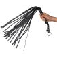 Sex & Mischief Flogger med Rhinsten 77 cm Produktbillede med hånd 50