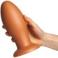 Anos Giant Soft Butt Plug Produktbillede med hånd 50